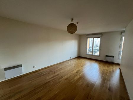 Location Appartement 1 pièce 32m² LILLE 59000 - Photo 4