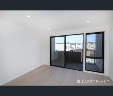 7 Holzer Crescent, Braybrook, Vic 3019 - Photo 6