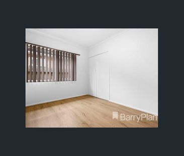 Beautifully Updated Family Home in the Heart of Chelsea Heights - Photo 3