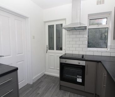 2 bedroom semi-detached house to rent - Photo 2