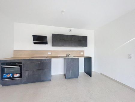 Location Appartement 3 pièces 72m² AJACCIO 20000 - Photo 3