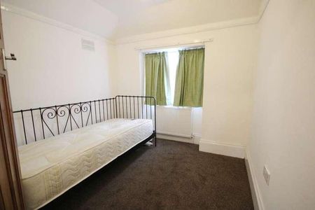 Neeld Crescent, Wembley, Middlesex, HA9 - Photo 3