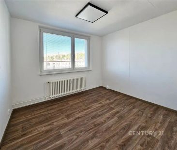 Pronájem bytu 3+1 po rekonstrukci – Zlín, ulice 2. května - Photo 4