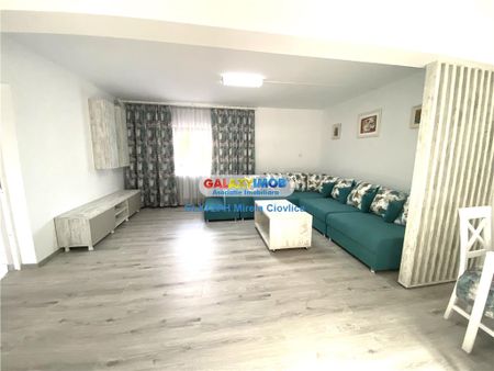 Inchiriere apartament 3 camere Lux Baicoi - Fotografie 4