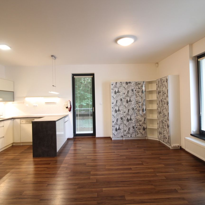 Pronájem bytu 2+kk v osobním vlastnictví 63 m², Praha 8 - Libeň - Photo 1