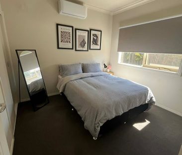 Cranbourne West - Photo 4