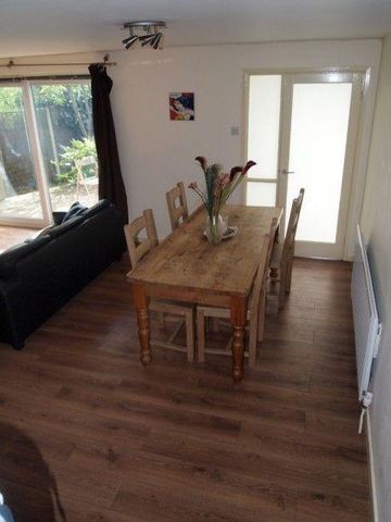 4 bedroom house to rent - Photo 2