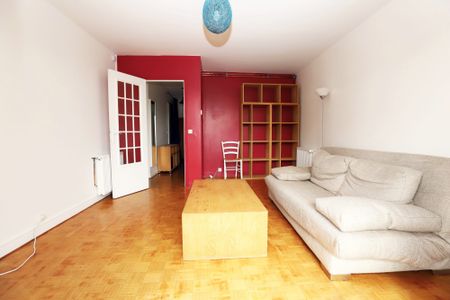 Location Appartement 2 pièces 56m² MONTREUIL 93100 - Photo 2