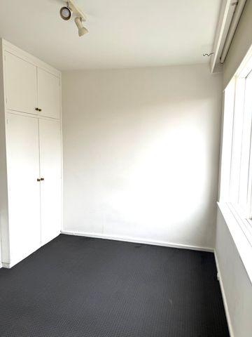 Charming 1-Bedroom Home - Photo 4