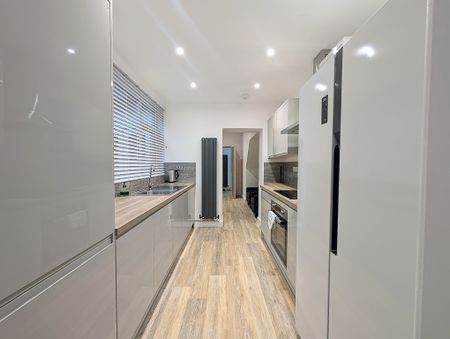 Brook Street, Pontypridd - Photo 5