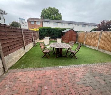 3 bedroom terraced house to rent - Photo 6