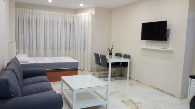 Estudio de alquiler en Avenida Alcalde Luis Uruñuela, Urbadiez - Entrepuentes - Photo 1