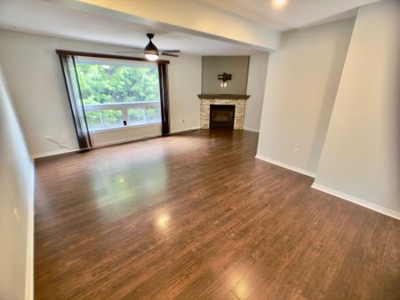 For Lease - 1990 WAVELL Street Unit# 72, London East, Ontario - Photo 2