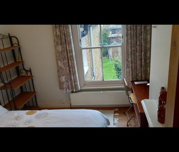 Room in a Shared House, London, SW12 - Photo 4