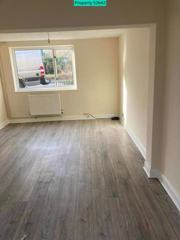 4 bedroom detached house to rent - Photo 3