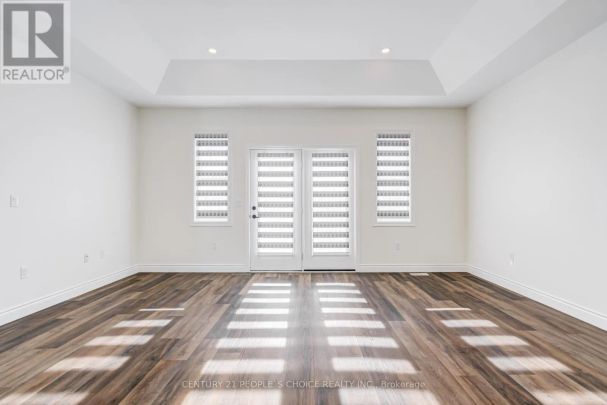 21 ABERDEEN STREET - Photo 1