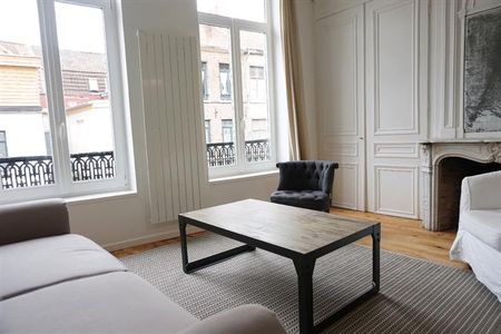T2 MEUBLE 57,3m2 – rue du Metz – LILLE réf G212 - Photo 2