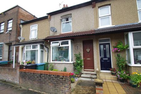 2 bedroom terraced house to rent - Photo 3