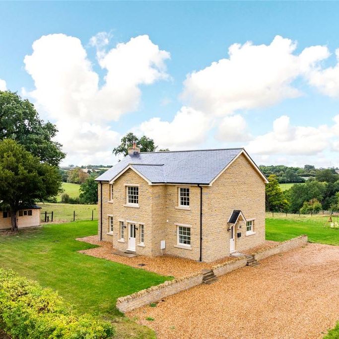 4 bedroom detached house to rent - Photo 1