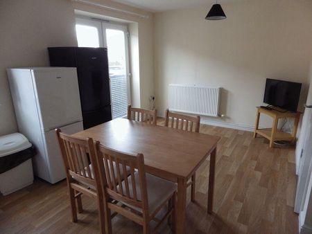 Mixed use to rent - Photo 2