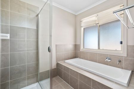 Convenient off grid living - Photo 5