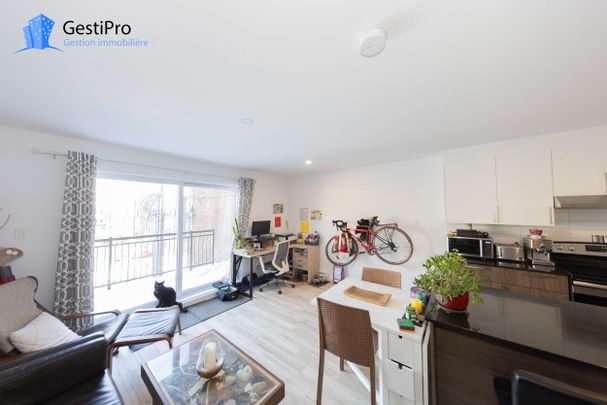 10-24 8e rue / 770-796 1re avenue - Photo 1