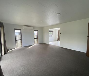 Spacious living in Kamo - Photo 3