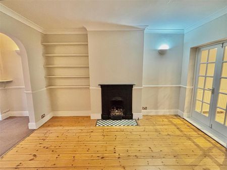 4 bedroom terraced house to rent - Photo 5