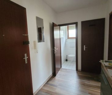 Charmante 2,5 Zi. mit Loggia - Photo 3