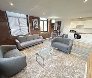 2 bedroom flat to rent - Photo 2