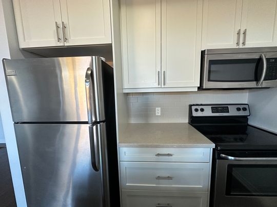 For Lease - 2352 Natasha Circle, Oakville, Ontario - Photo 1