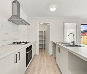 NEW BUILD HOME FOR RENT IN LARA - Photo 4