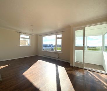 3 bedroom detached bungalow to rent - Photo 1