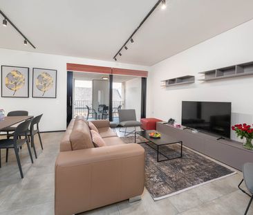 LUGANO CENTRO - AFFITTASI APPARTAMENTO 3.5 LOCALI COMPLETAMENTE ARR... - Photo 2