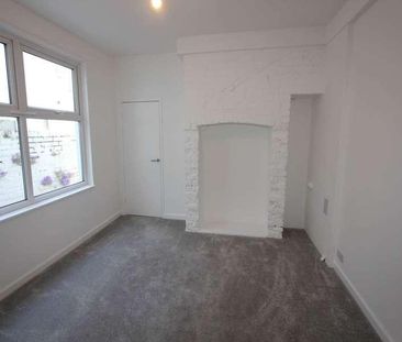 Broad Street, Barry, Vale Of Glamorgan, CF62 - Photo 1