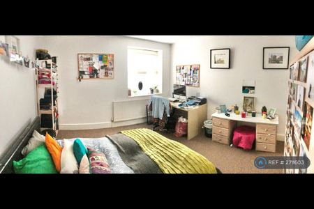 6 bedroom terraced house to rent - Photo 5