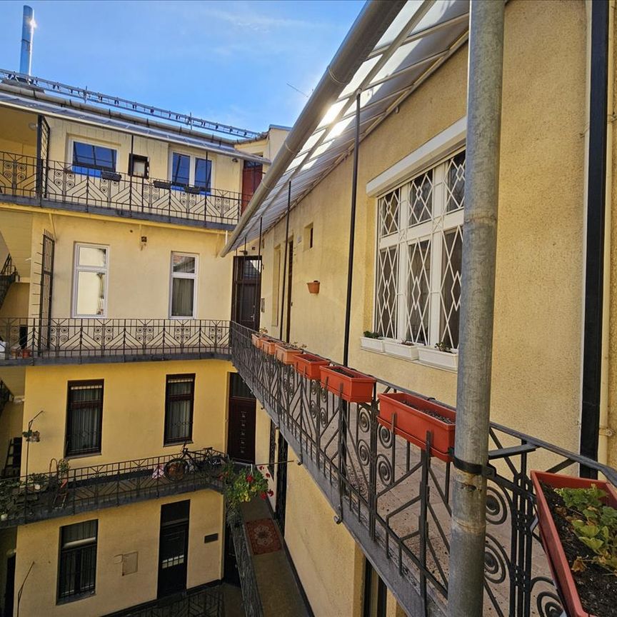 Kiadó lakás - Budapest V. kerület - Photo 1