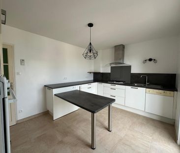 Location Maison 5 pièces 127m² EQUEURDREVILLE HAINNEVILLE 50120 - Photo 5