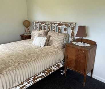 FURNISHED BONVILLE COTTAGE WITH VIEWS - Photo 6