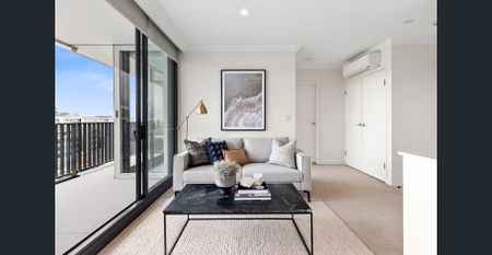 Sun-Drenched North-Facing Apartment with Sweeping Dee Why Views - Photo 3