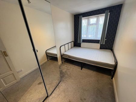 1 bedroom semi-detached house to rent - Photo 2