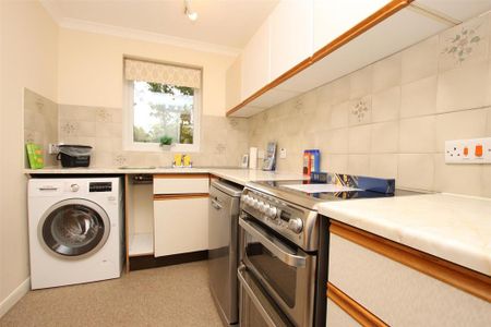 1 bedroom flat to rent - Photo 3