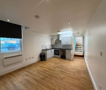 Studio Flat, Bannerman Road, BS5 - Photo 1