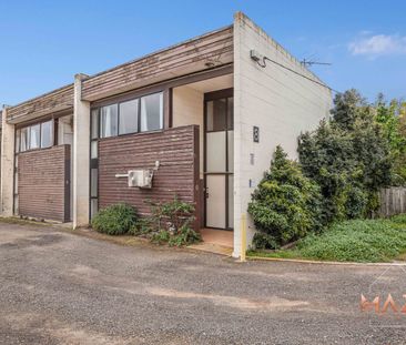 A Hidden Gem in the Heart of Werribee - Walk to the Station - Photo 5