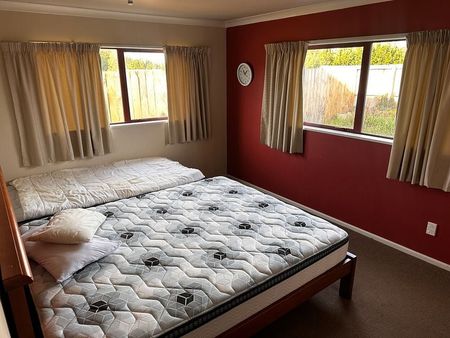 Fully furnished 3BR Home in Rolleston - Fixed Term - Photo 4