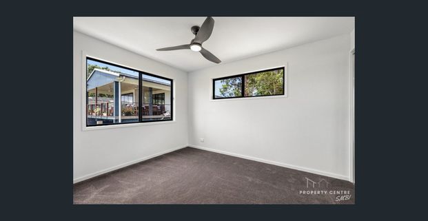 $430 per week - includes electricity & water - Photo 1