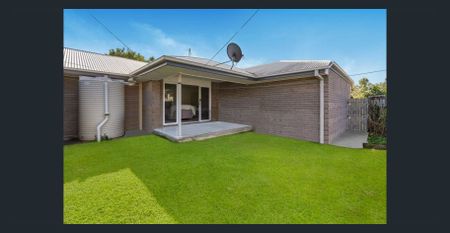 Great Location - Photo 2