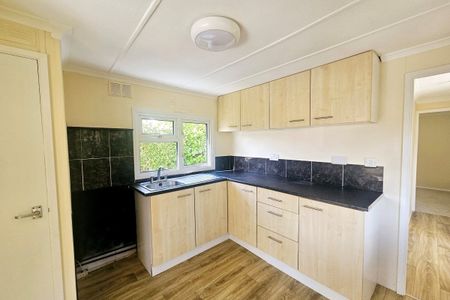 Canada Road - Photo 5