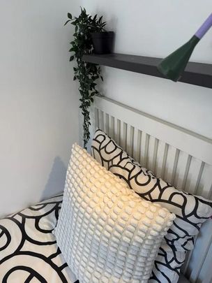 Carrer de la Constància, Esplugues de Llobregat, Catalonia 08950 - Photo 1