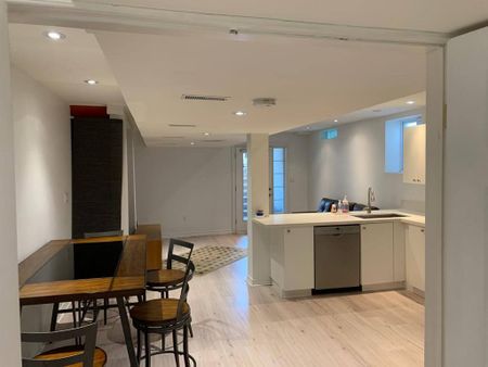 For Lease - 130 Ashdale Avenue Unit# Basement Furnished, Toronto, Ontario - Photo 3